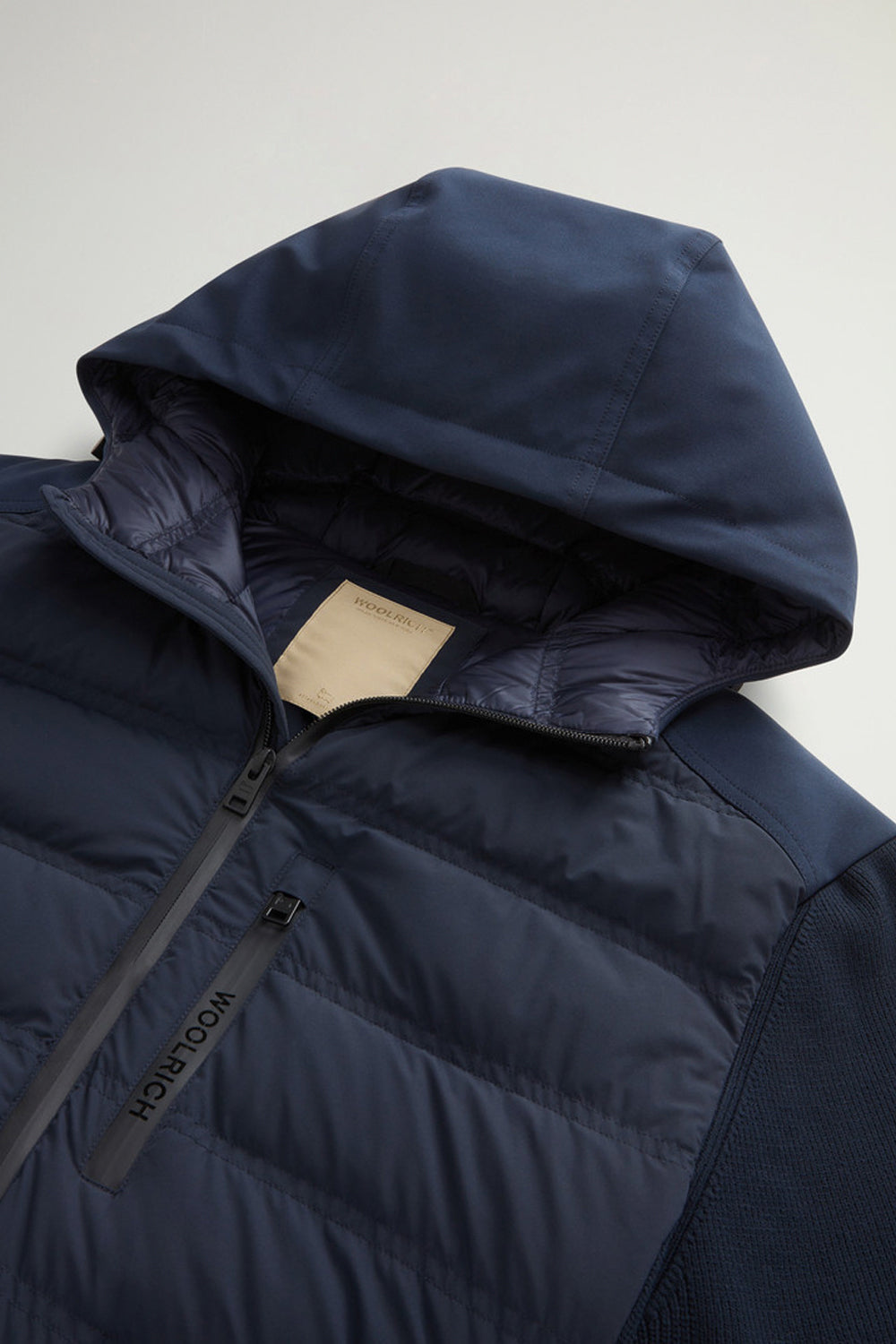 WOOLRICH Giacca ibrida Bering in nylon elasticizzato con finitura opaca